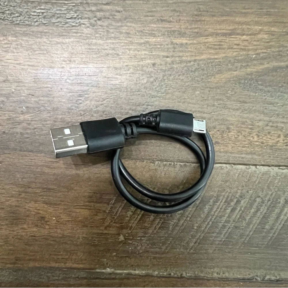 ✅ VGA male to male connector cable